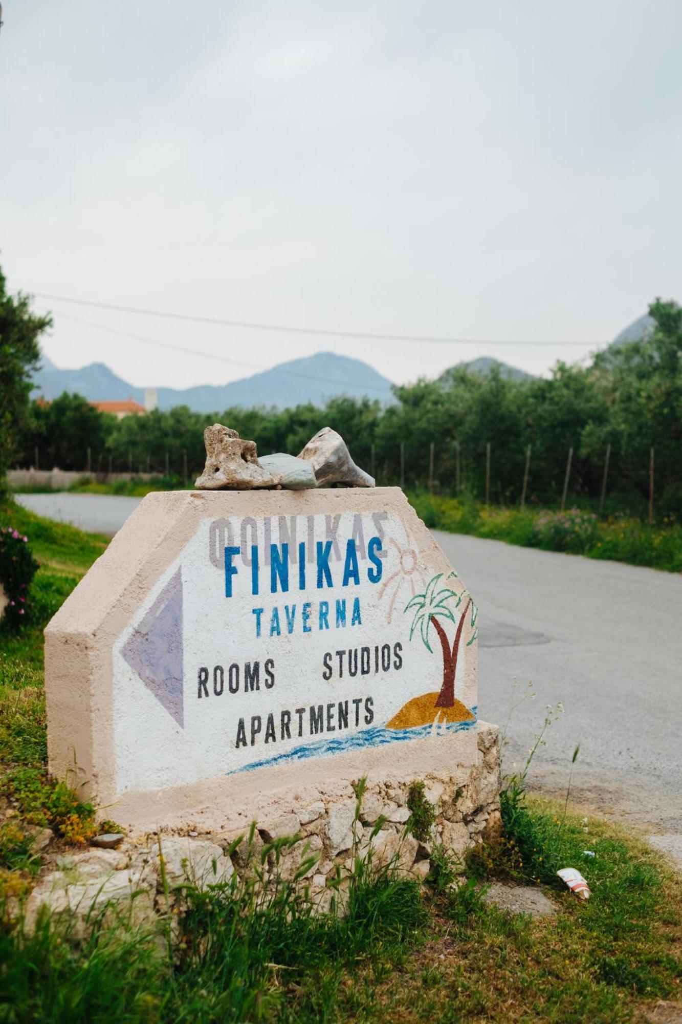 Apart Otel Finikas *