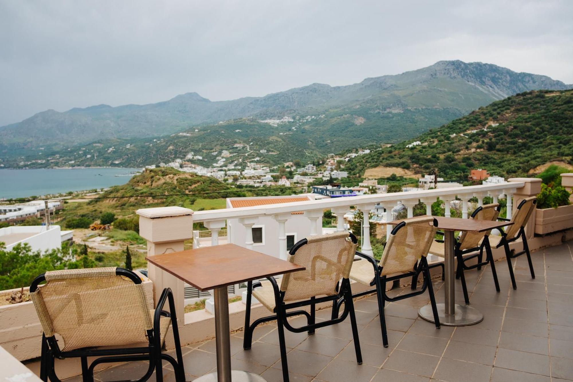 Apart Otel Finikas *
