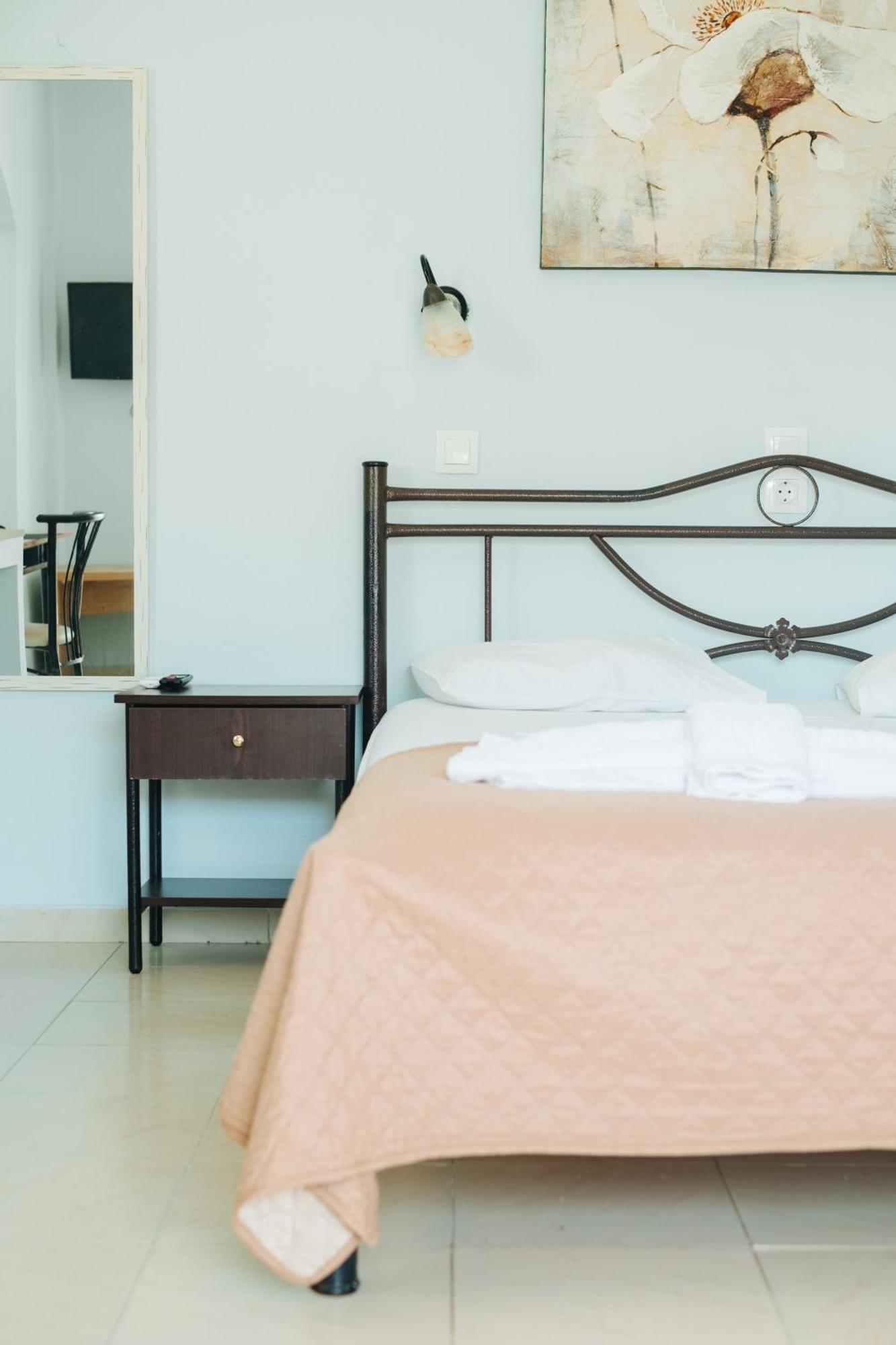 Apart Otel Finikas *