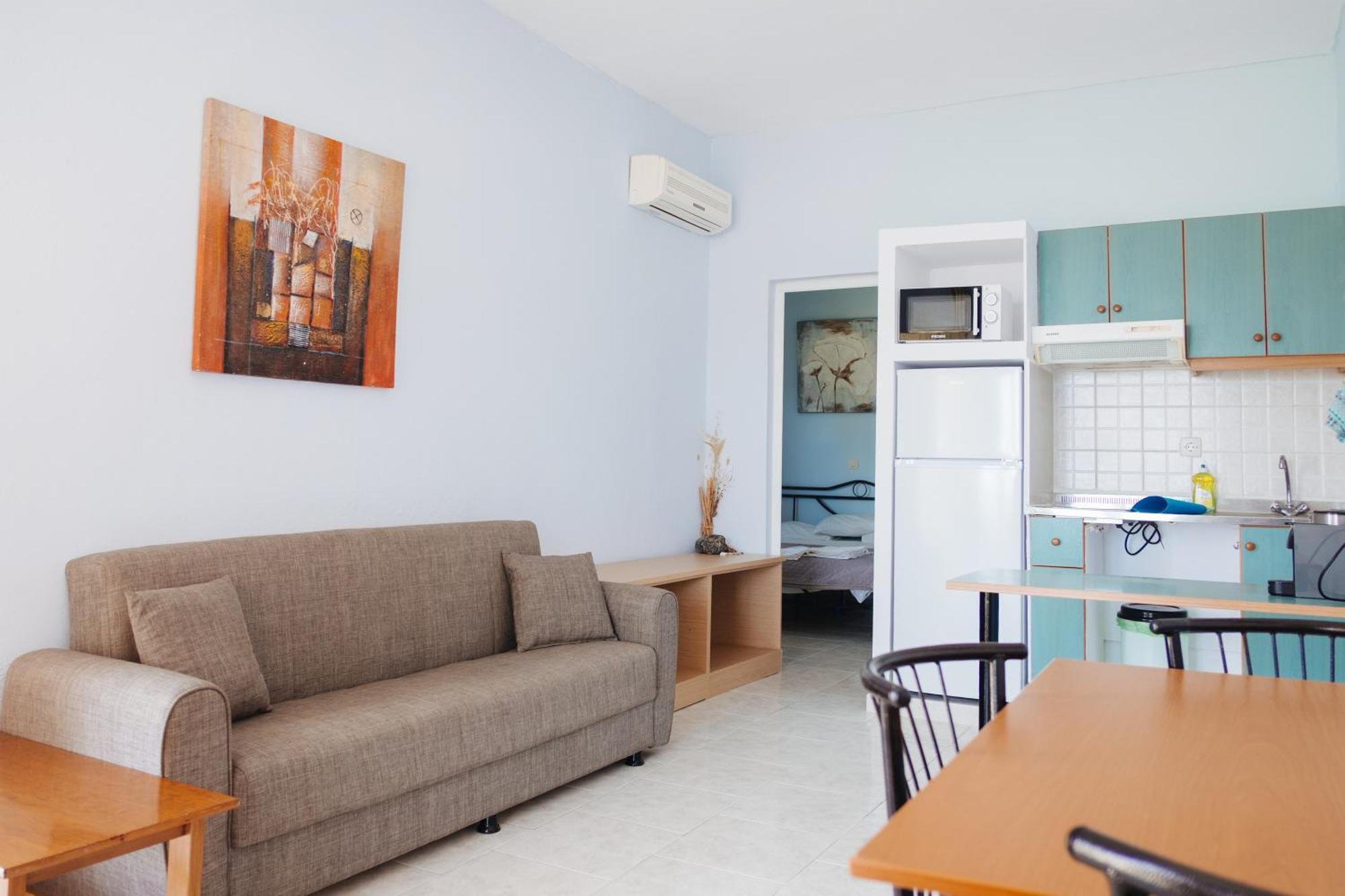 Finikas Aparthotel
